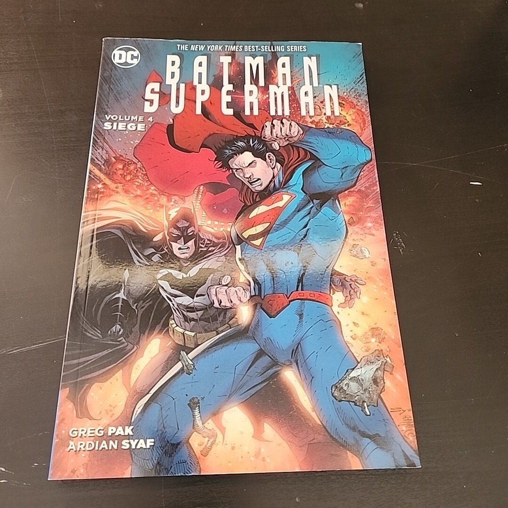 Batman/Superman Vol.‎ 4: Siege Paperback Greg Pak